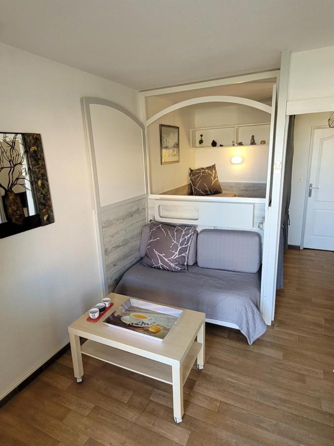 Appartement Studio Port D' Vue Mer Et Sur Les Iles D'or Hyères
